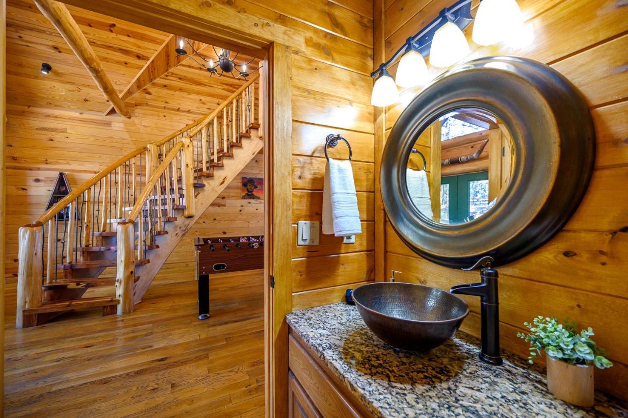 The Eastwood Spacious Retreat With 4 King En-Suites - Hot Tub - Pet-Friendly - Cozy Fire Pit - Prime Location - Multi-Family Broken Bow Buitenkant foto