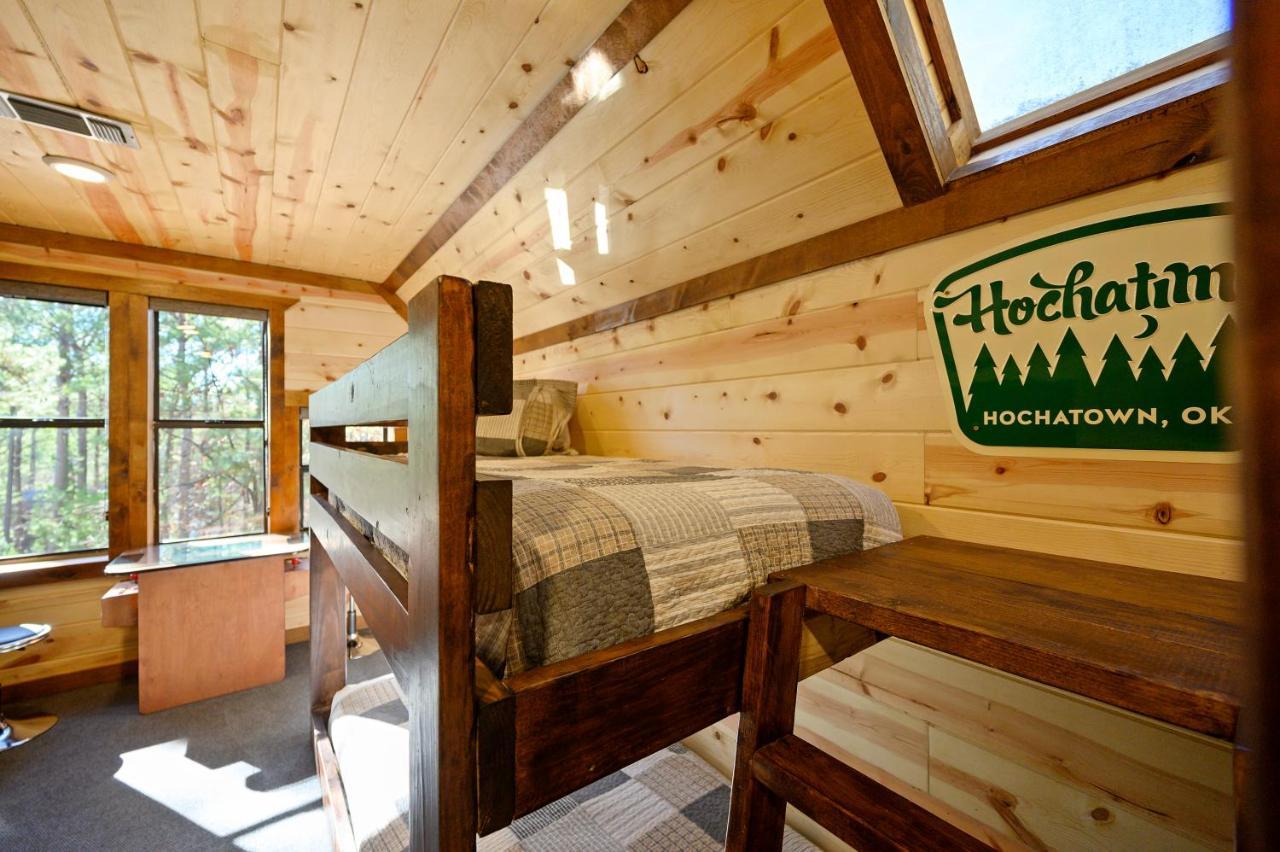 The Eastwood Spacious Retreat With 4 King En-Suites - Hot Tub - Pet-Friendly - Cozy Fire Pit - Prime Location - Multi-Family Broken Bow Buitenkant foto