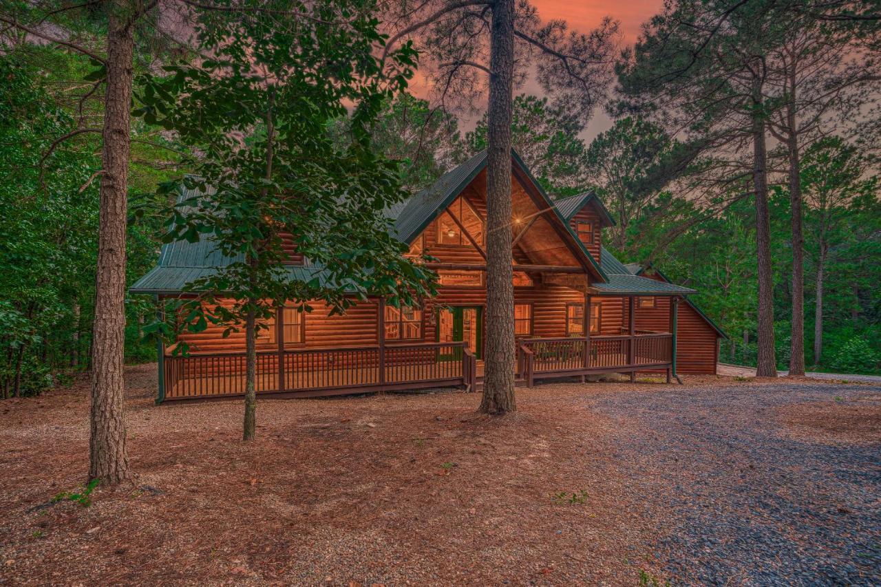 The Eastwood Spacious Retreat With 4 King En-Suites - Hot Tub - Pet-Friendly - Cozy Fire Pit - Prime Location - Multi-Family Broken Bow Buitenkant foto