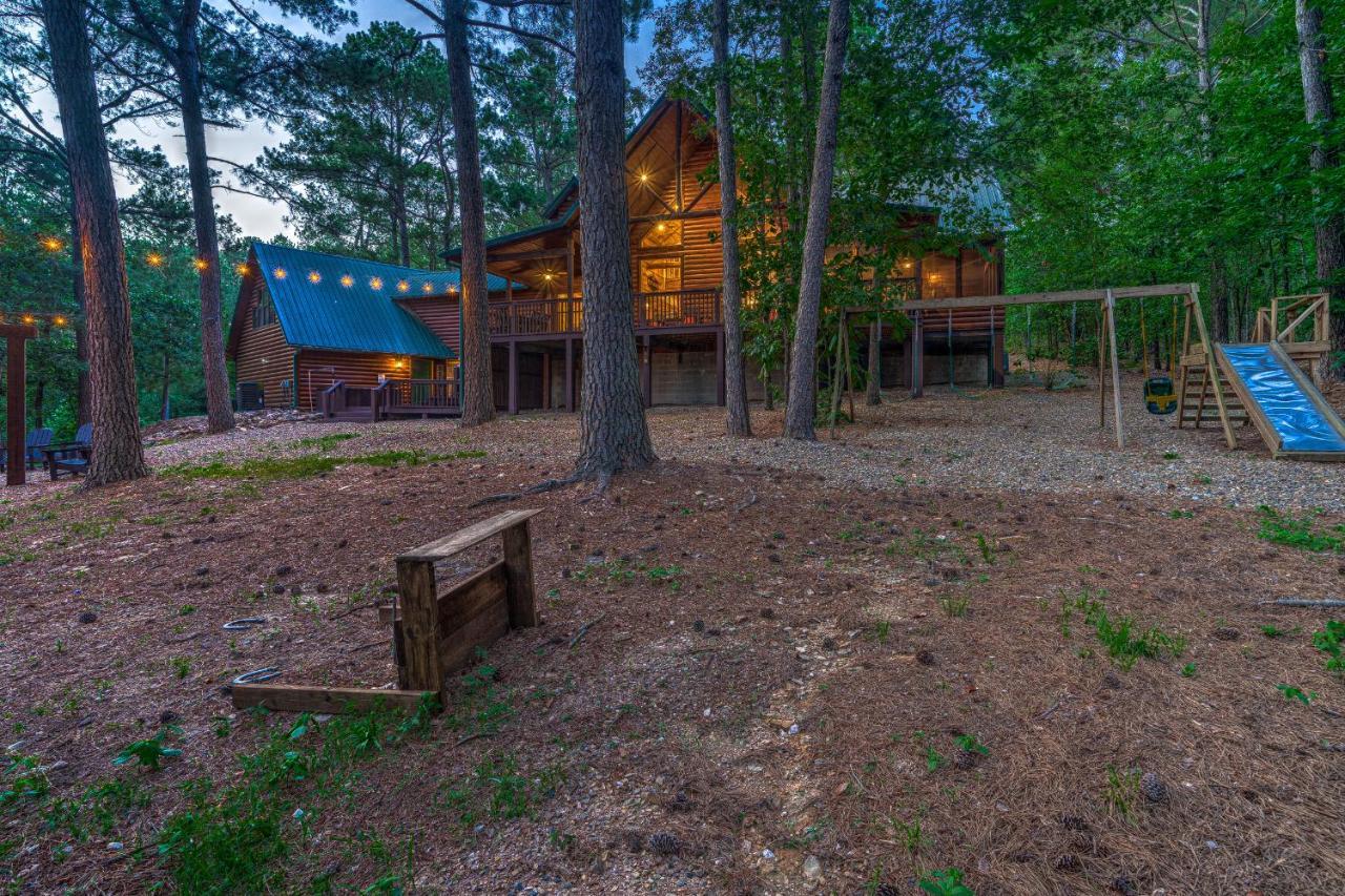 The Eastwood Spacious Retreat With 4 King En-Suites - Hot Tub - Pet-Friendly - Cozy Fire Pit - Prime Location - Multi-Family Broken Bow Buitenkant foto
