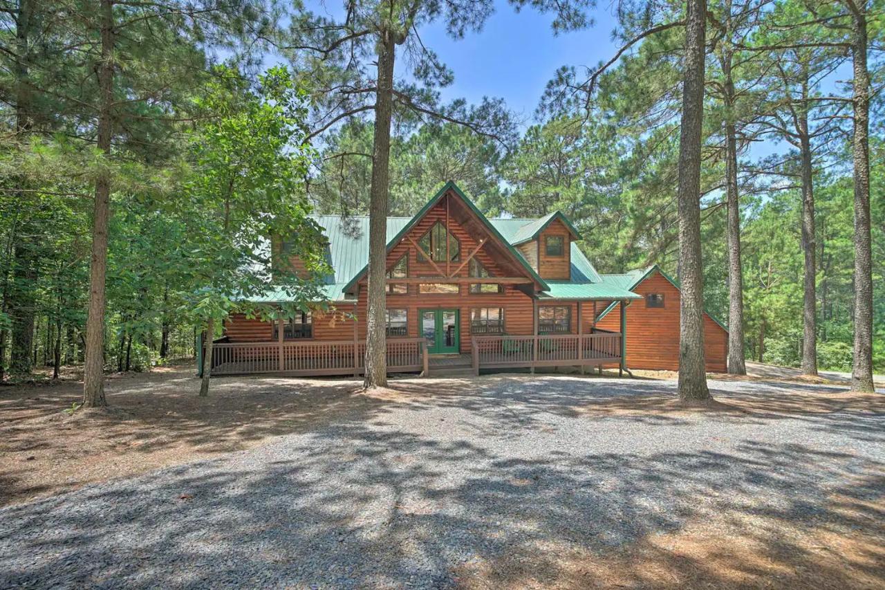 The Eastwood Spacious Retreat With 4 King En-Suites - Hot Tub - Pet-Friendly - Cozy Fire Pit - Prime Location - Multi-Family Broken Bow Buitenkant foto